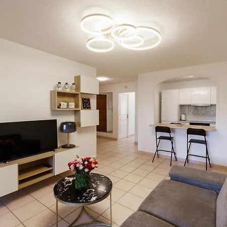 Apartment T3 Avec Terrasse, Parking & Piscine - Proche Plages Et Randos - Le Merou